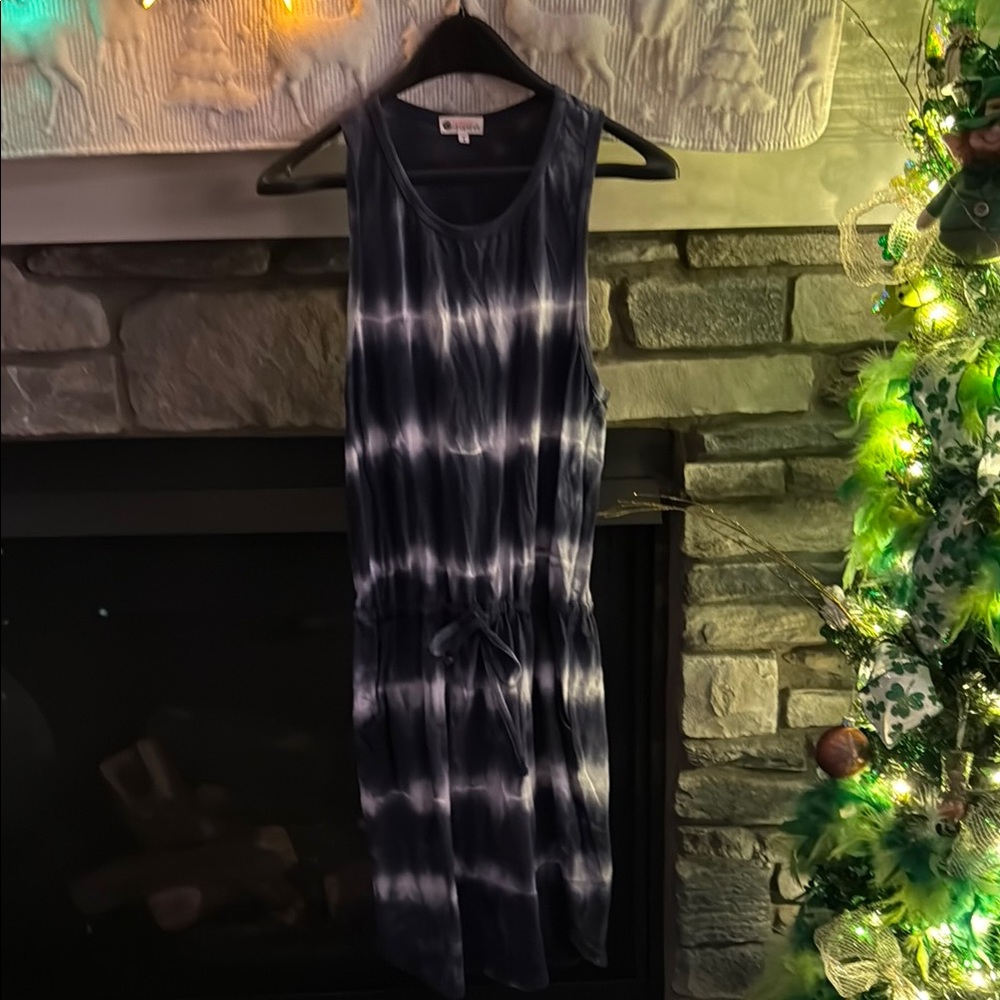 Stylish Sundry Evereve Tie-Dye Sleeveless Dress